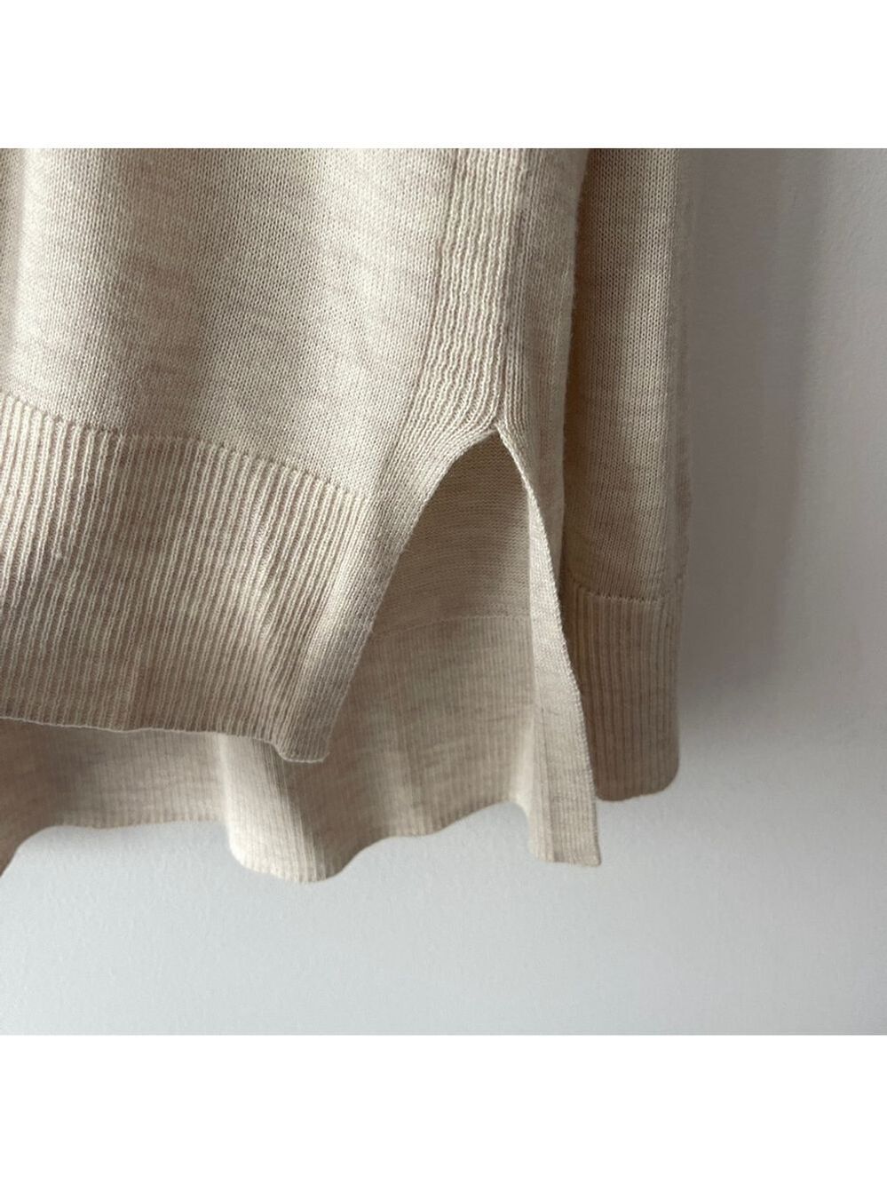 Chelsea28 Cream V-Neck Sweater loose casual office neutral classic lightweight - Picture 5 of 8